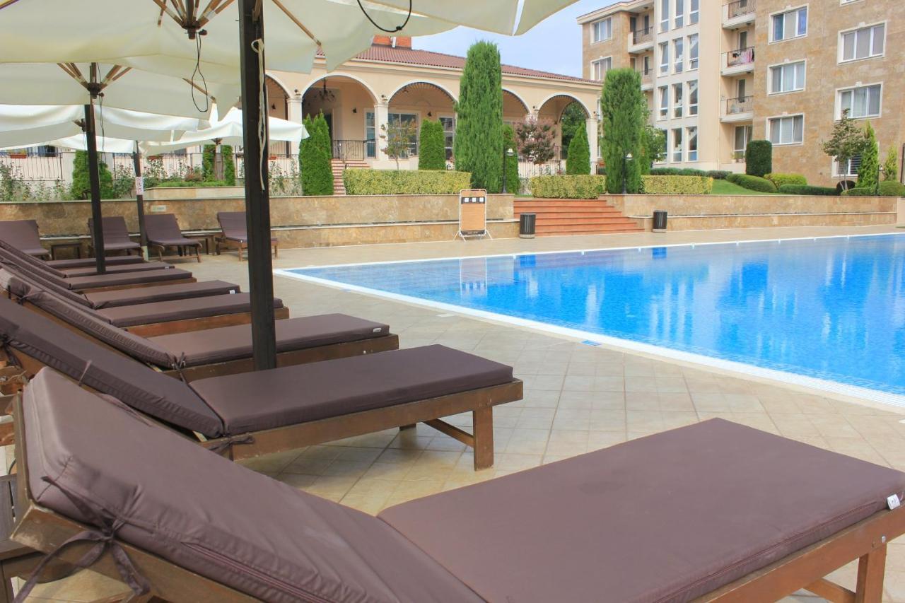 Atia Resort Černomorec Exterior foto